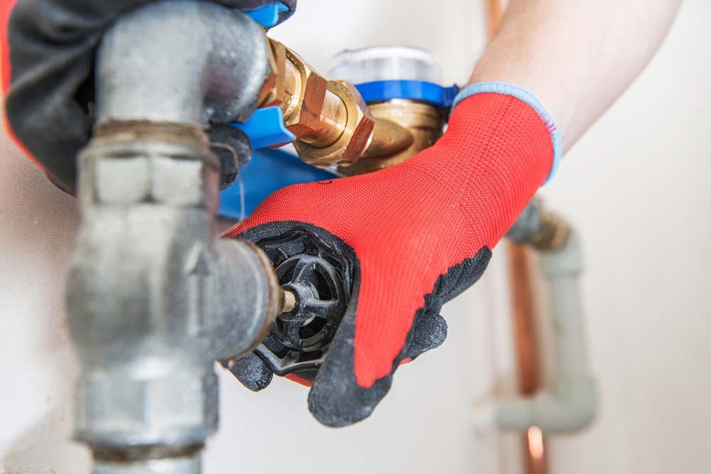 Residential Water Pipeline Valve Closing